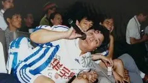 郑钦文与萨巴伦卡在澳网同区竞技